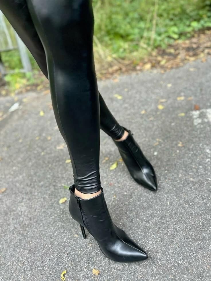 Feet in heels 