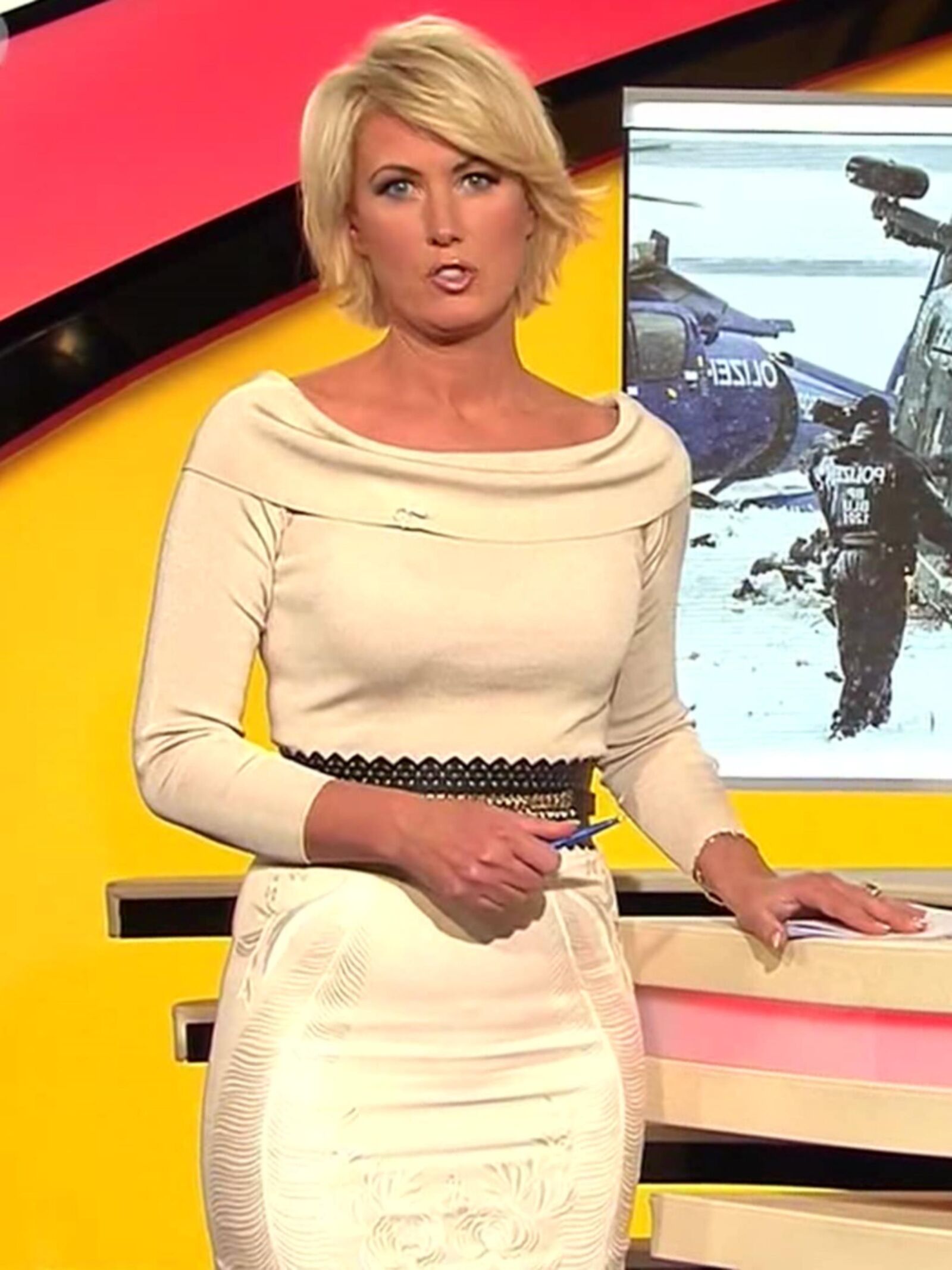 Kamilla S. Geile Gez Edelhureセクシーな衣装のZum Ficken！