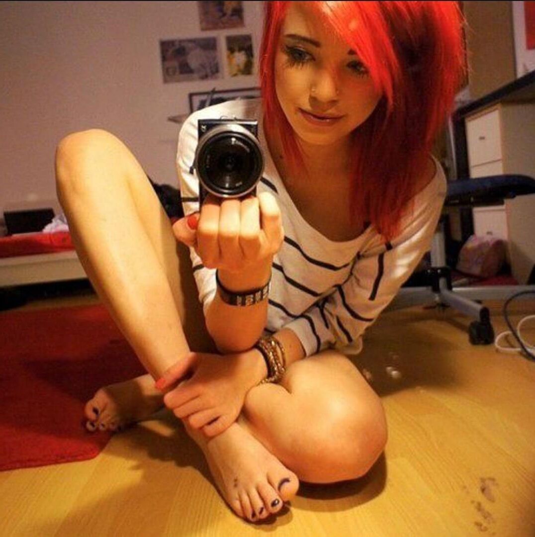 female feet 