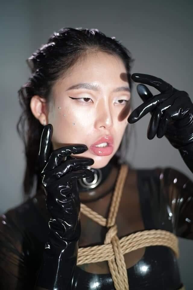 アジア人フェチ