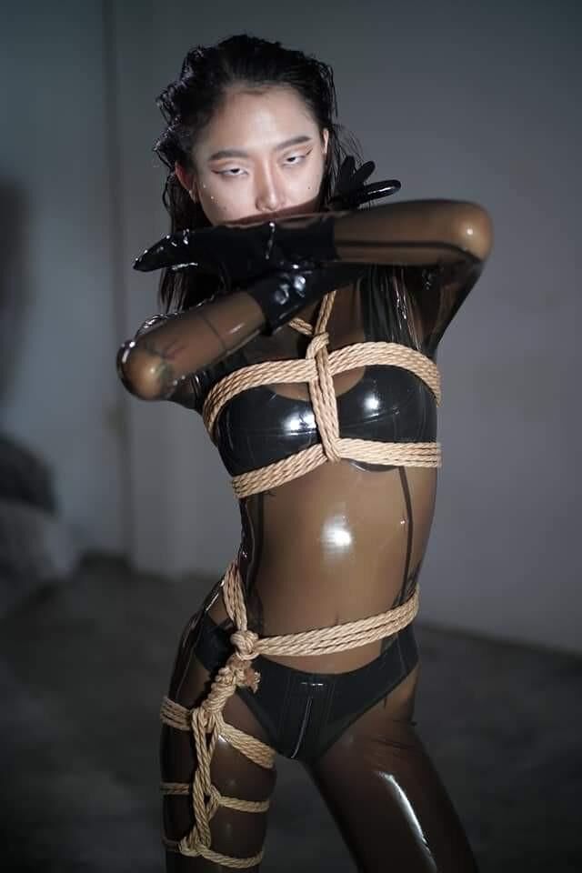 アジア人フェチ