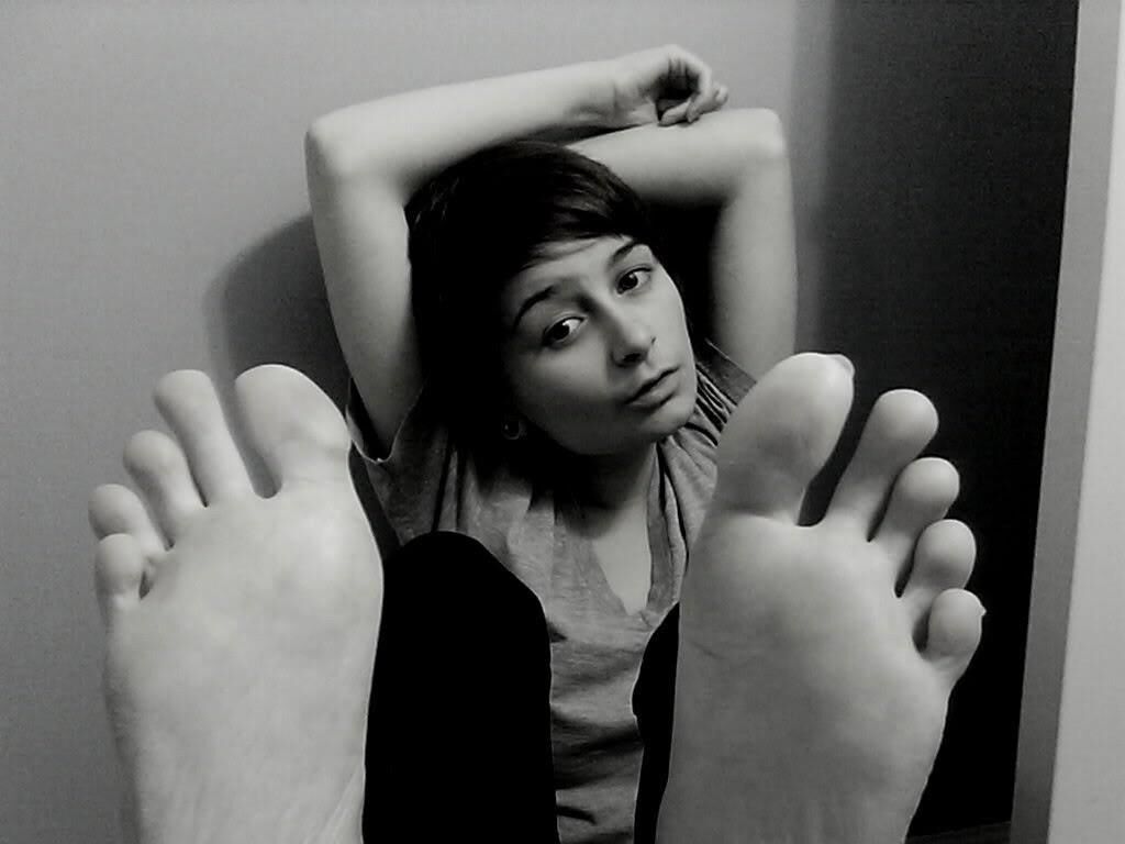 female feet 
