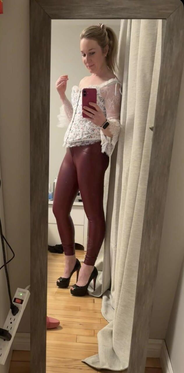 革とラテックスのWebSlut