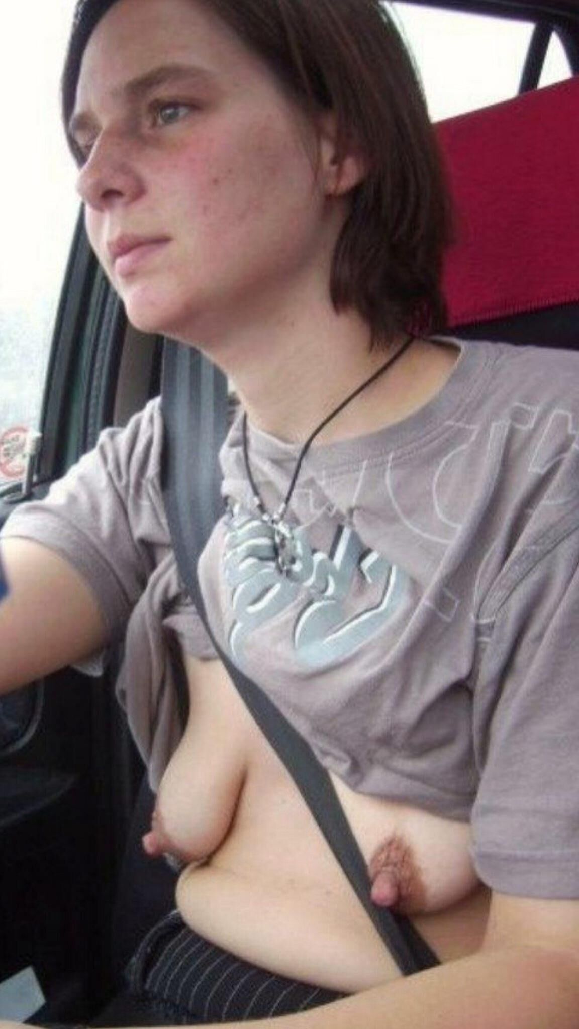 あなたの口の水を作るための乳首...