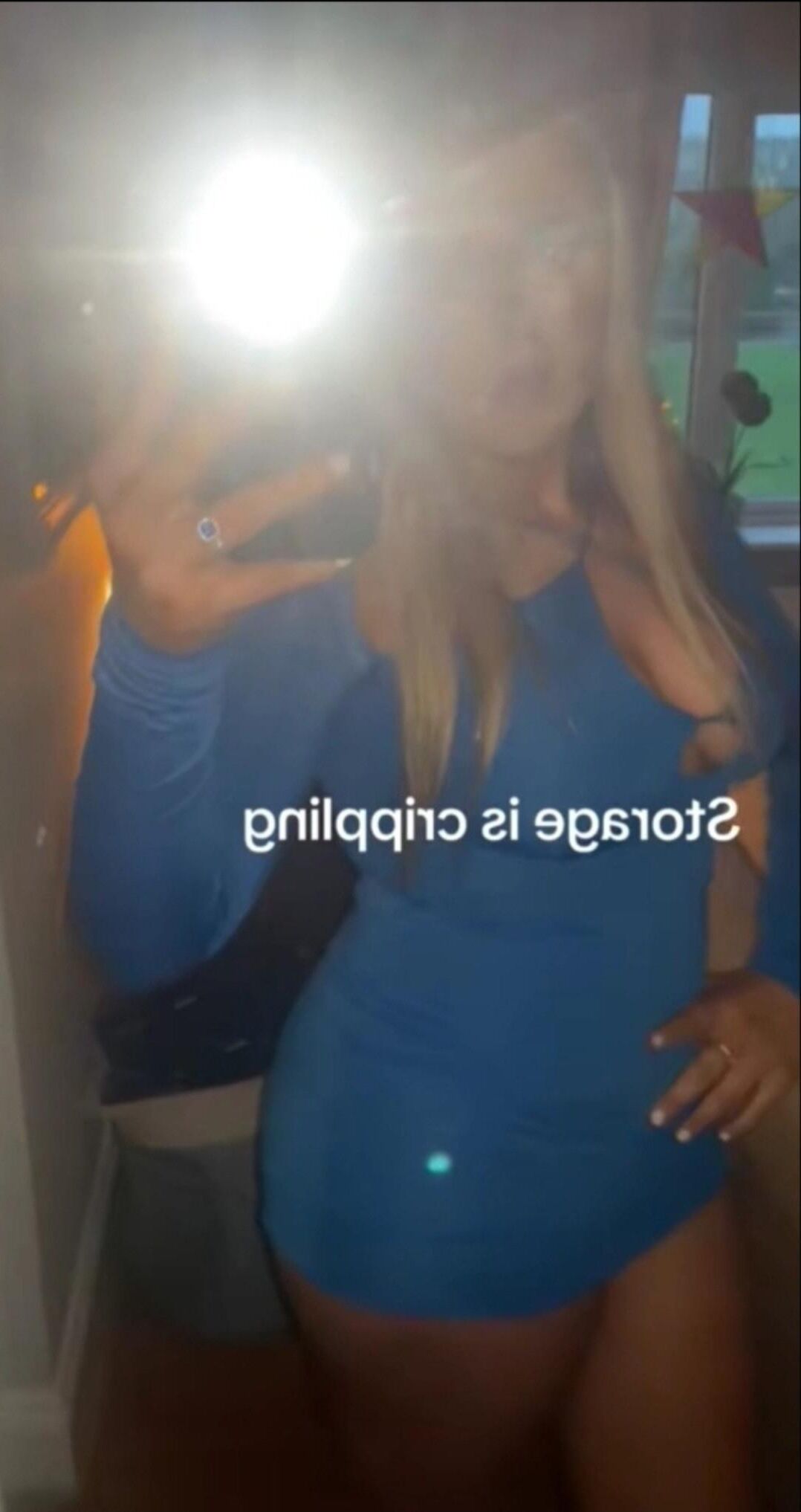 友達のティーンスクールイードフテ・ショーナは、fuckpigのための精液です