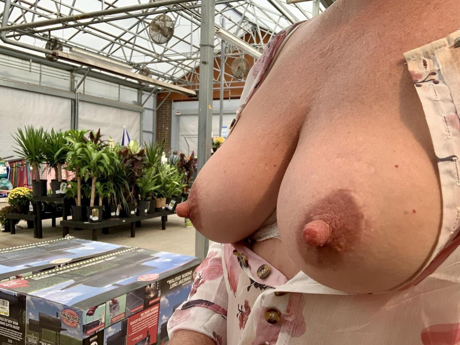 あなたの口の水を作るための乳首...