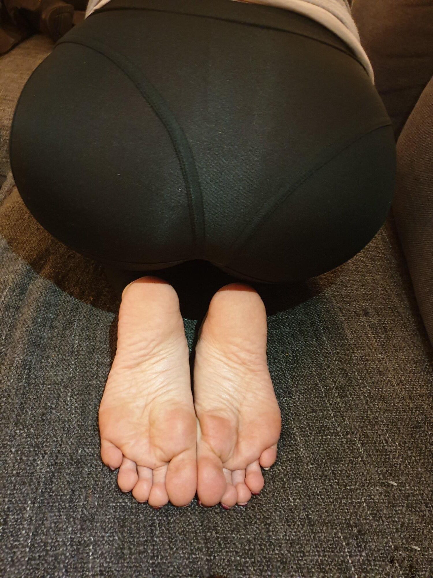 熱い足と裏