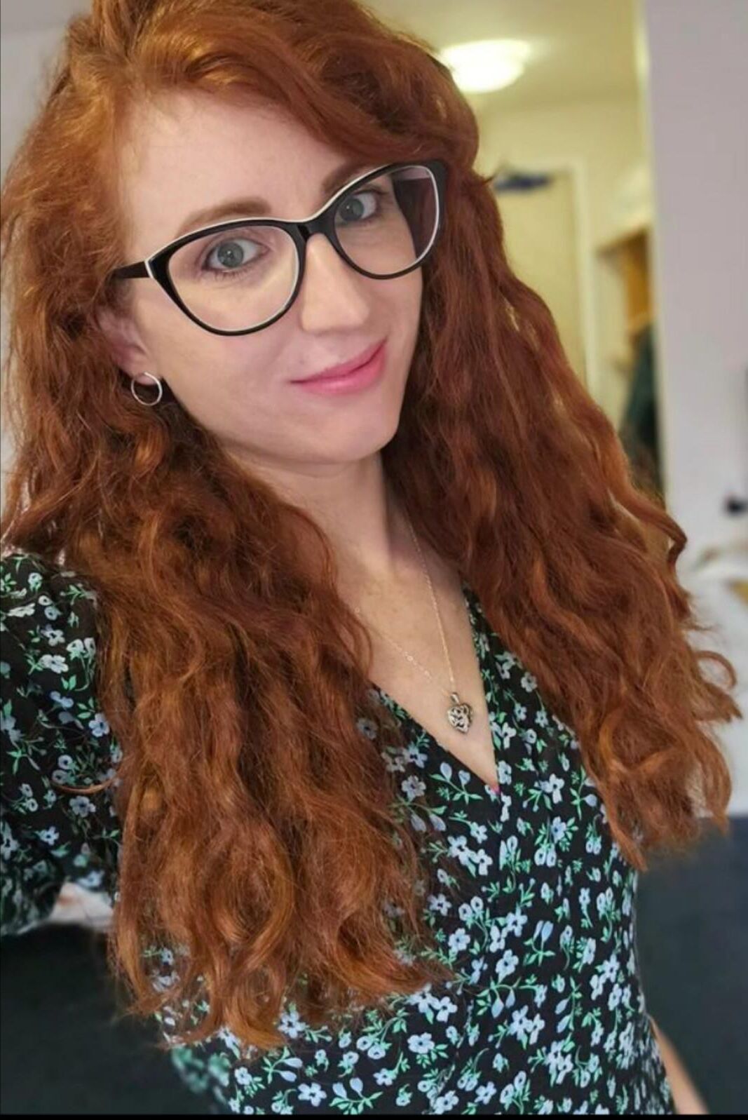 Lindas garotas para me degradar e humilhar