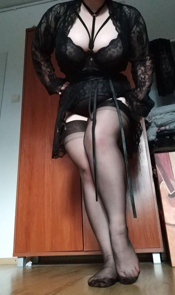 FFS Pernas e pés vestidos