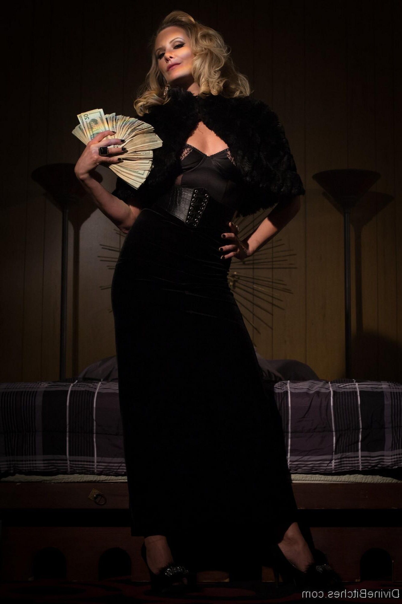 .. MaitresseMadelineMarlowe（femdom）