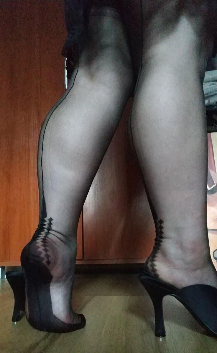 FFS Pernas e pés vestidos
