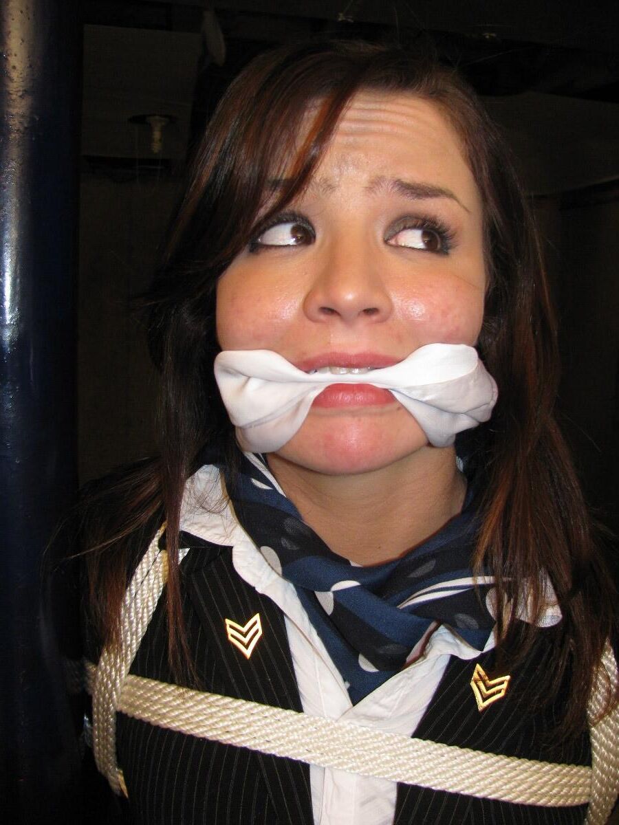 AESのJennipher Jordan、「Cleaver to To Cleaver」（Cleave Gagged）