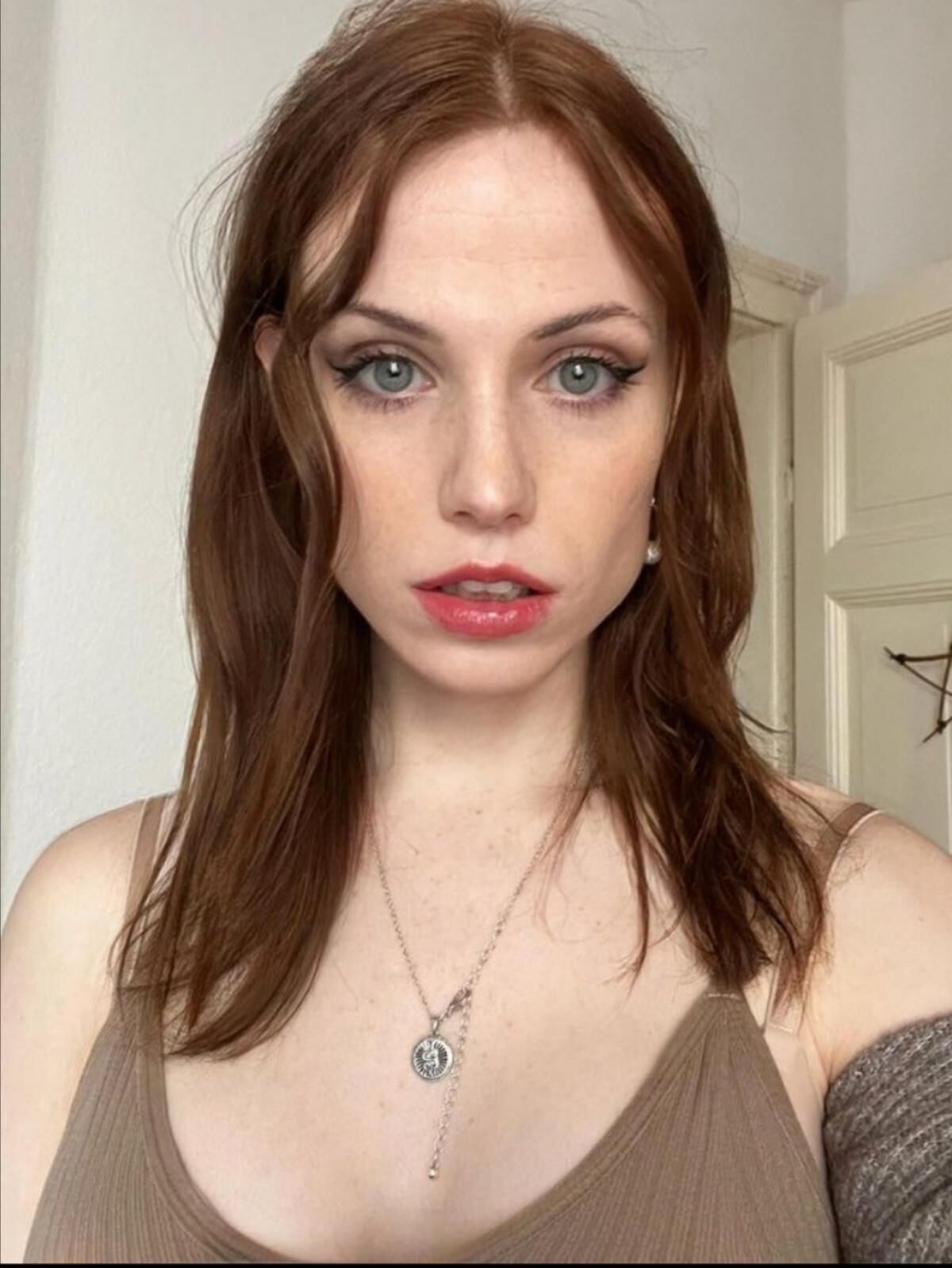Lindas garotas para me degradar e humilhar