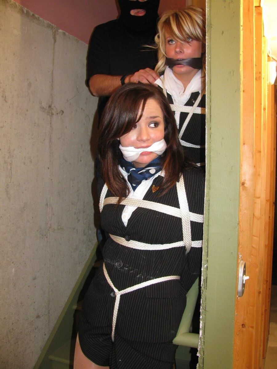 AESのJennipher Jordan、「Cleaver to To Cleaver」（Cleave Gagged）