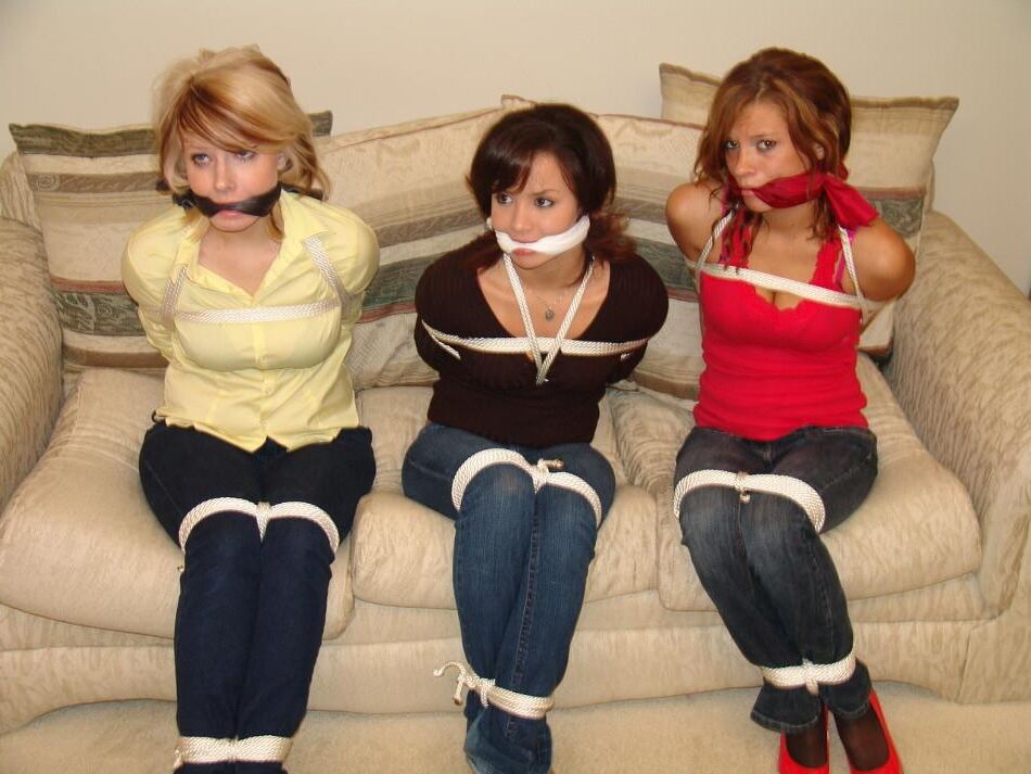 AESのJennipher Jordan、「Cleaver to To Cleaver」（Cleave Gagged）