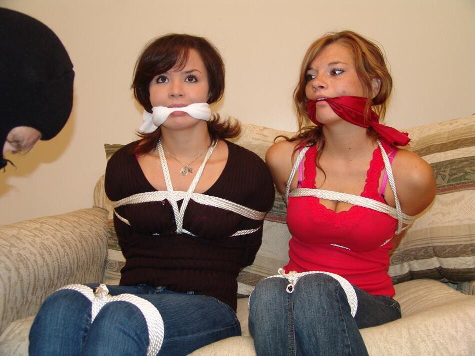 AESのJennipher Jordan、「Cleaver to To Cleaver」（Cleave Gagged）
