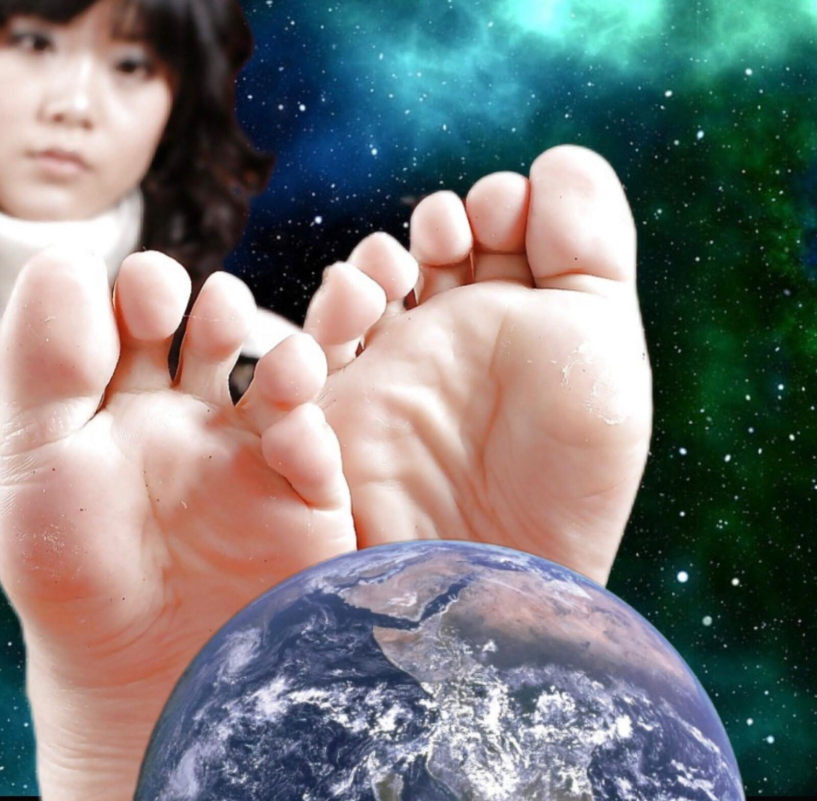 Asian Giantess