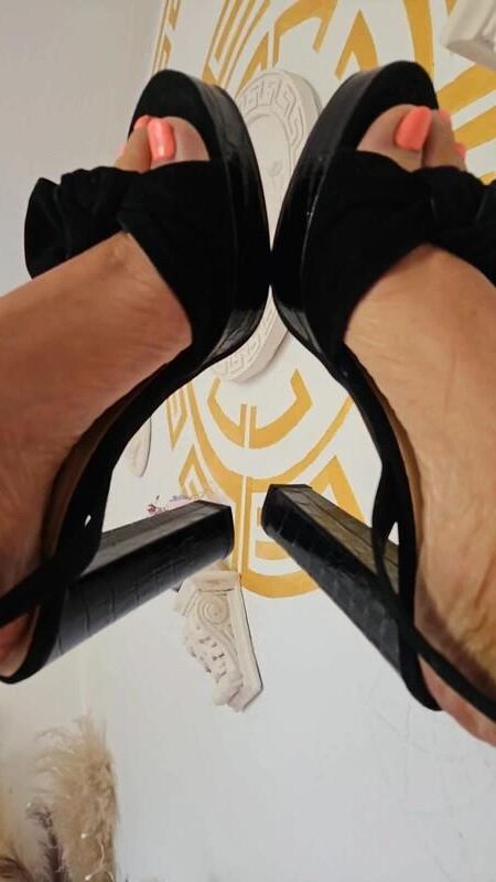 Feet with shoes for fap 