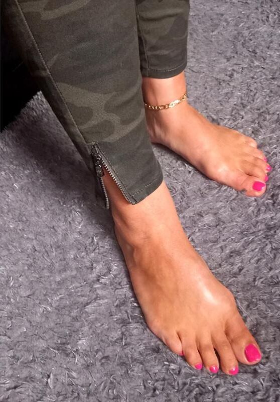 Random feet and fetish pictures 