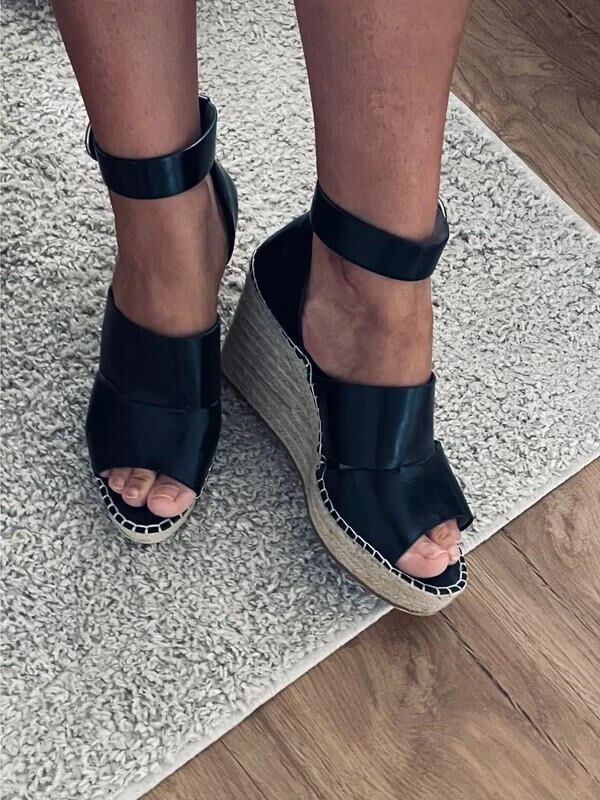 Feet with shoes for fap 