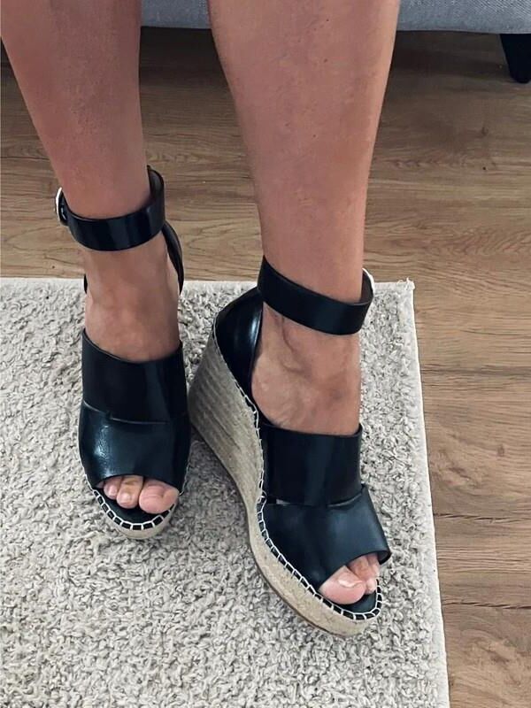 Feet with shoes for fap 