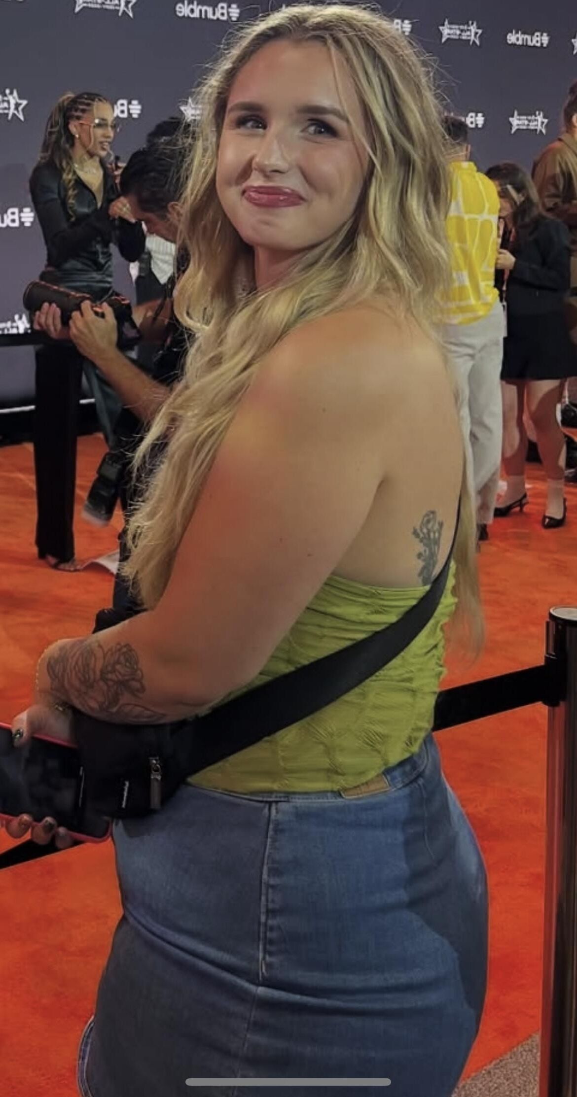 Sexy babe 