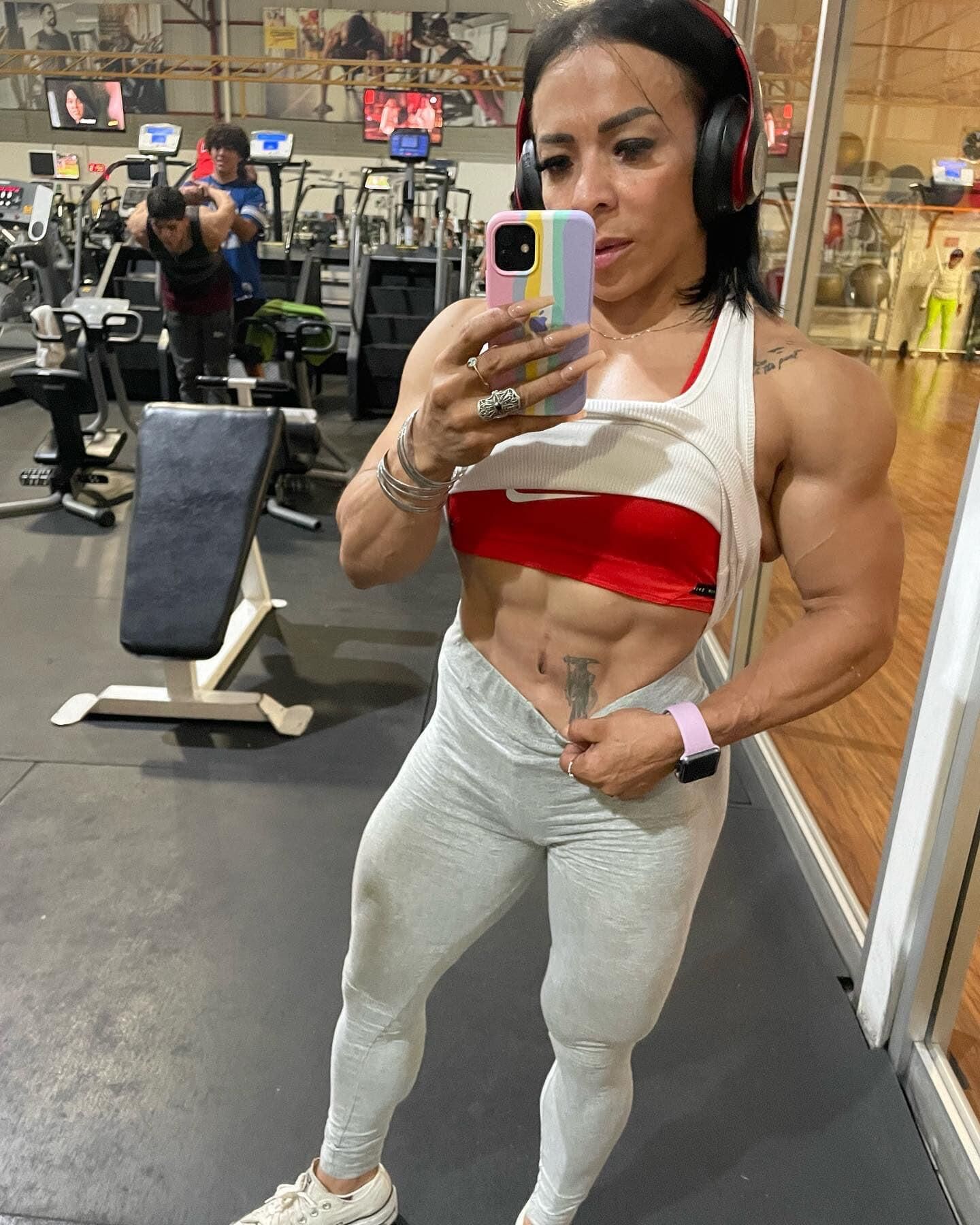 Random Muscle Girls 
