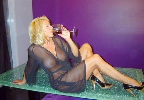 Mature Ladies to Adore 