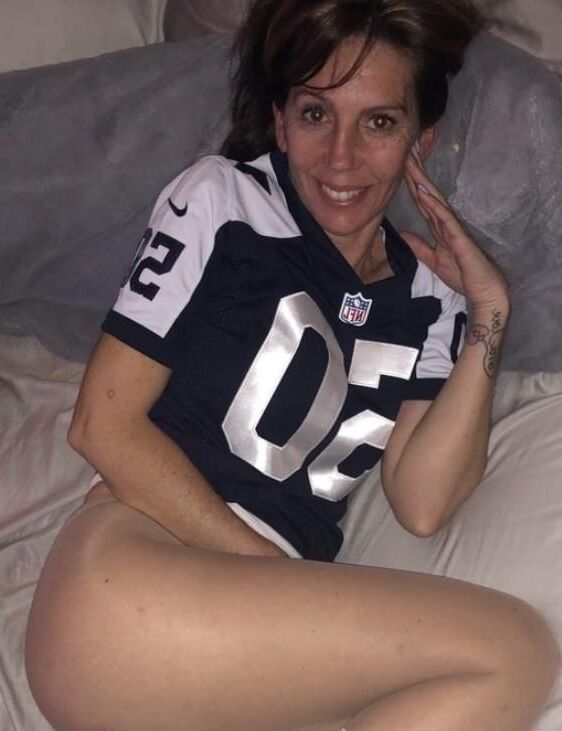 Fans de Dallas Cowboy en pantimedias y luego algunos