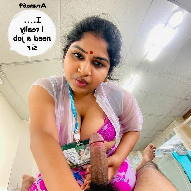 INDIAN DESI SLUT ON HER KNEES KEEPING HER JOB