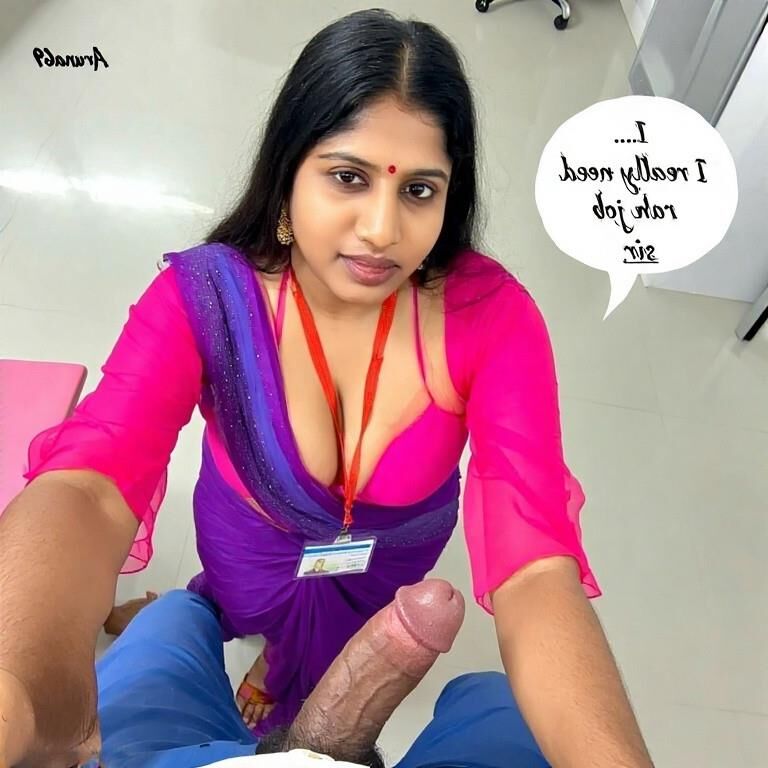 INDIAN DESI SLUT ON HER KNEES KEEPING HER JOB
