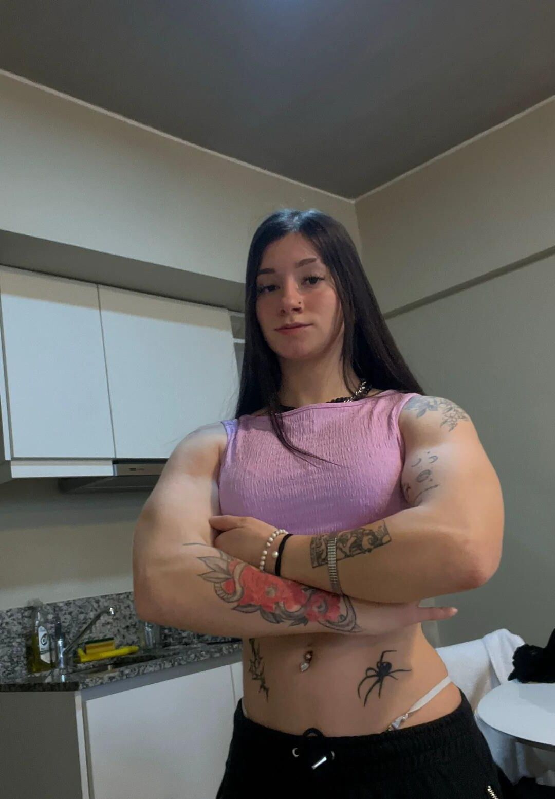 Muscle Girls Thicc and Powerful