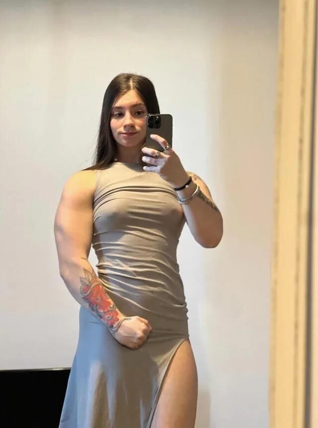 Muscle Girls Thicc and Powerful