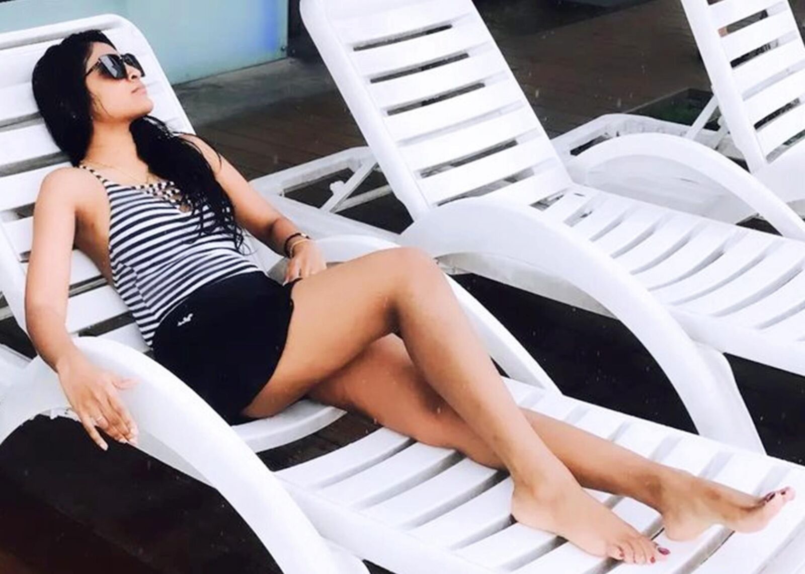 Legs for days
