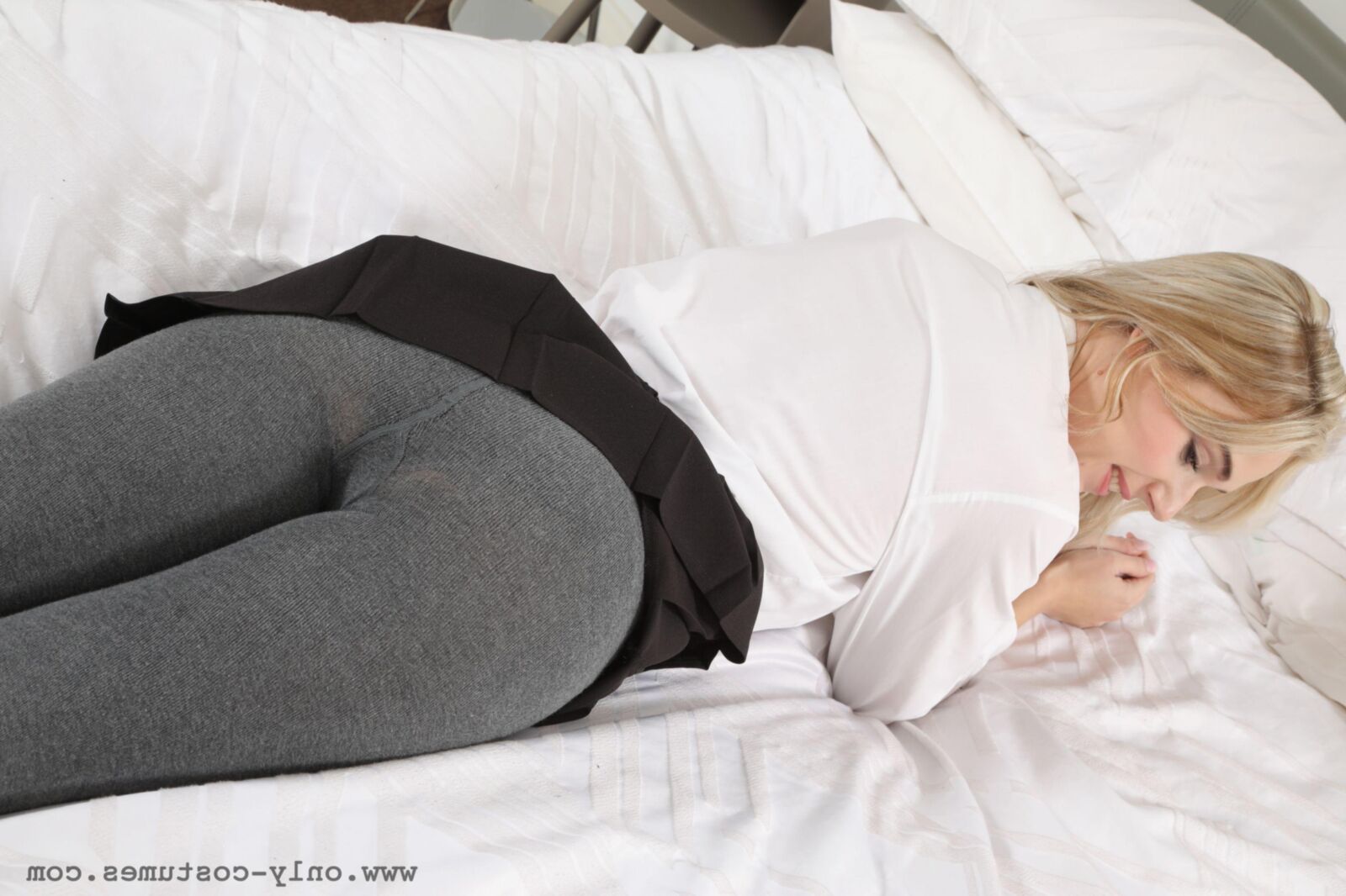 Cotton and wool pantyhose and socks 