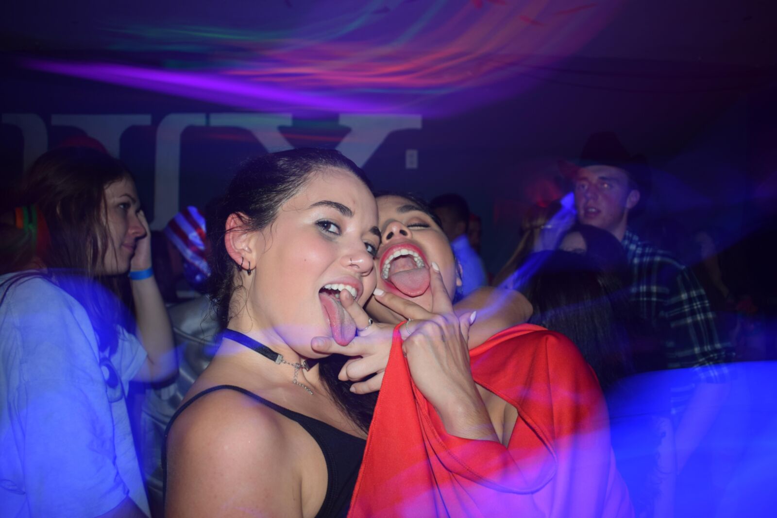 ...........FACES......... OPEN MOUTHS...........TONGUES. .... 