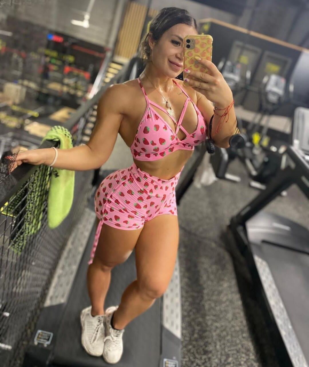 Random Muscle Girls 
