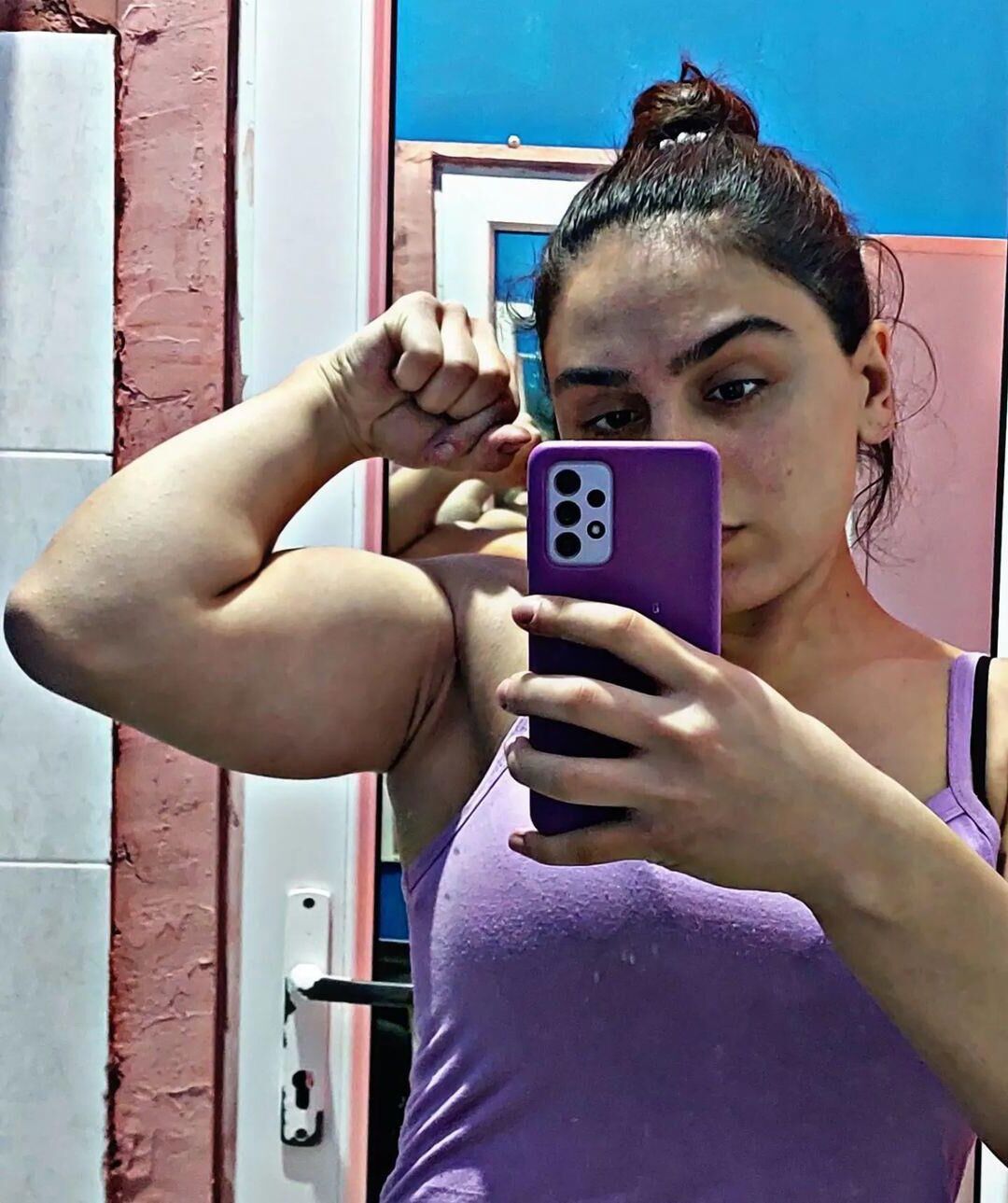Random Muscle Girls 