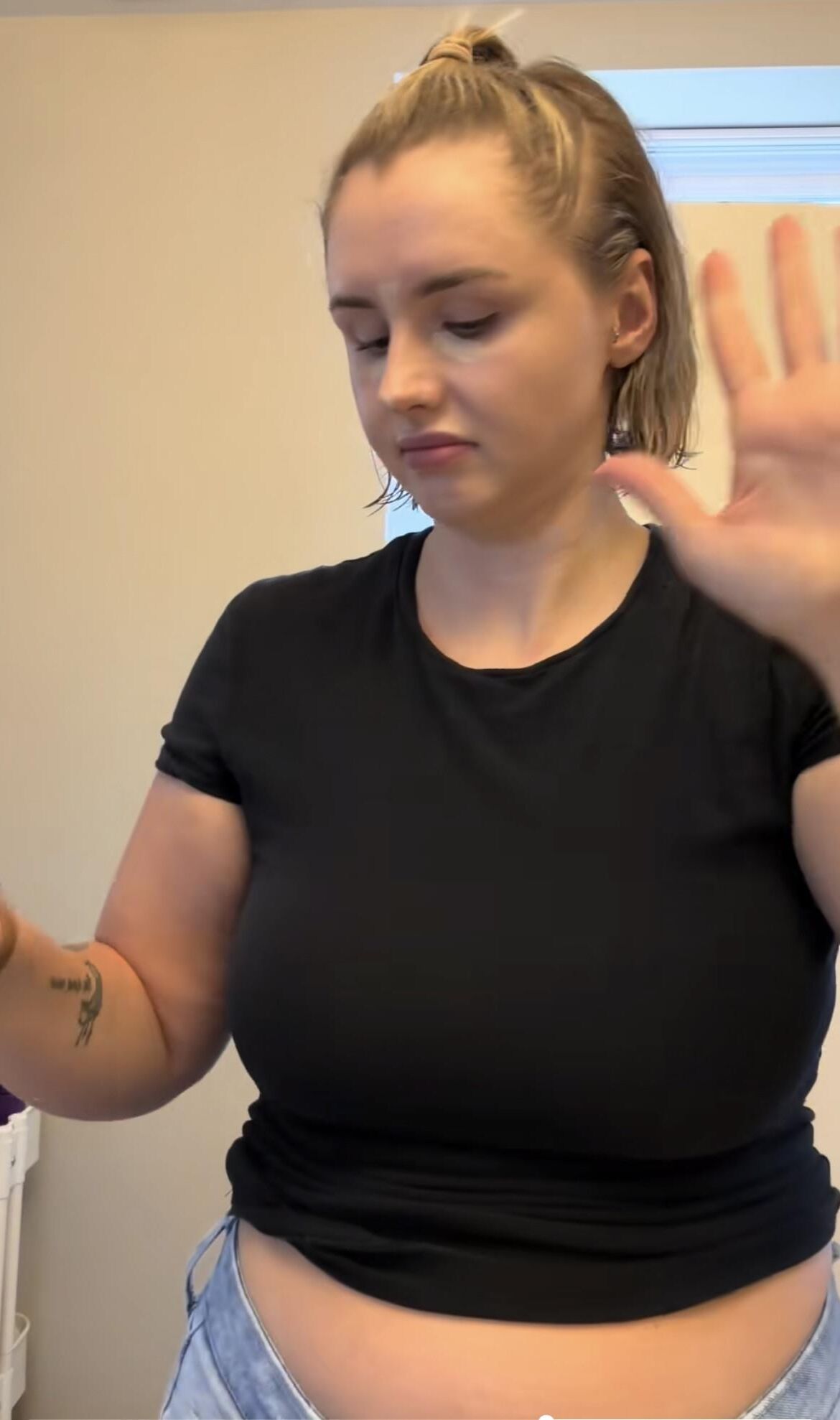 Sexy babe 