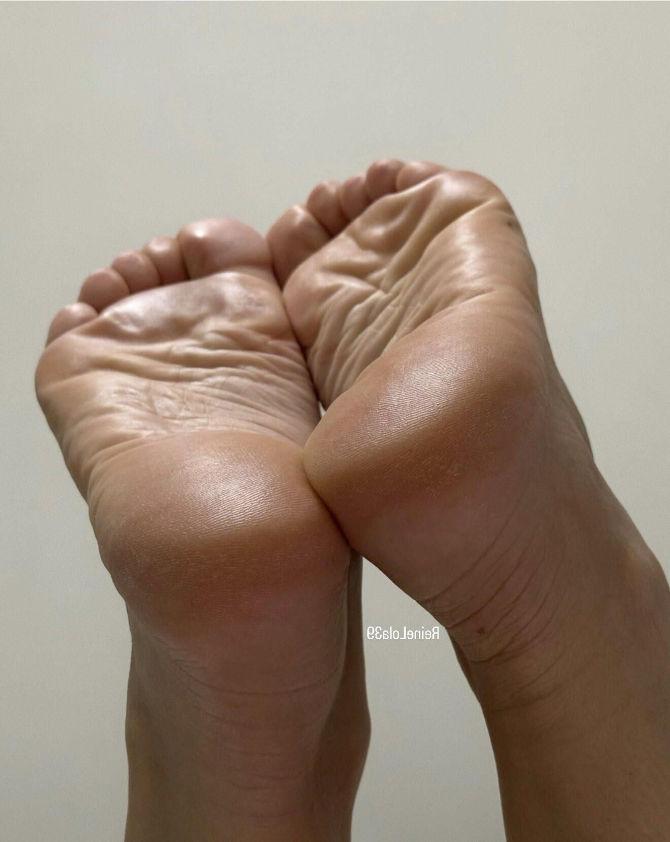 Pieds de filles