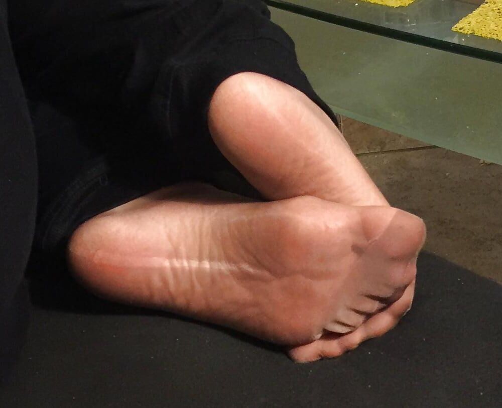 Pés nylon bronzeados