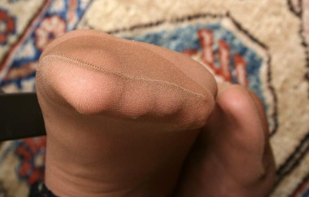 Pés nylon bronzeados